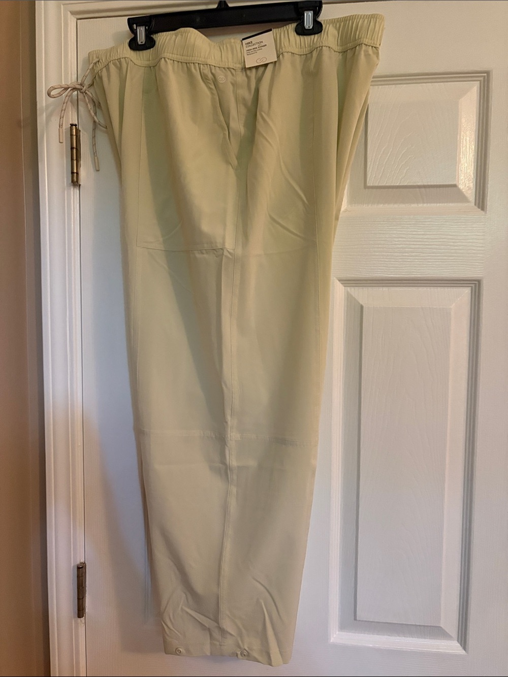 CALIA by Carrie Underwood Pale Yellow Track Pants Joggers Hike Collectio